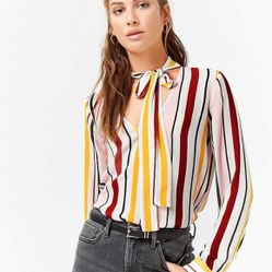 Women's NWT Striped Top Size Small