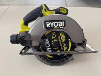 RYOBI ONE+ HP 18V Brushless Cordless 7-1/4 in. Circular Saw