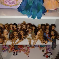 Bratz collection *must go :) *read
