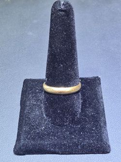 14kt YG Wedding Band. (C-4) SIZE 10. ASK FOR RYAN. #(contact info removed)16