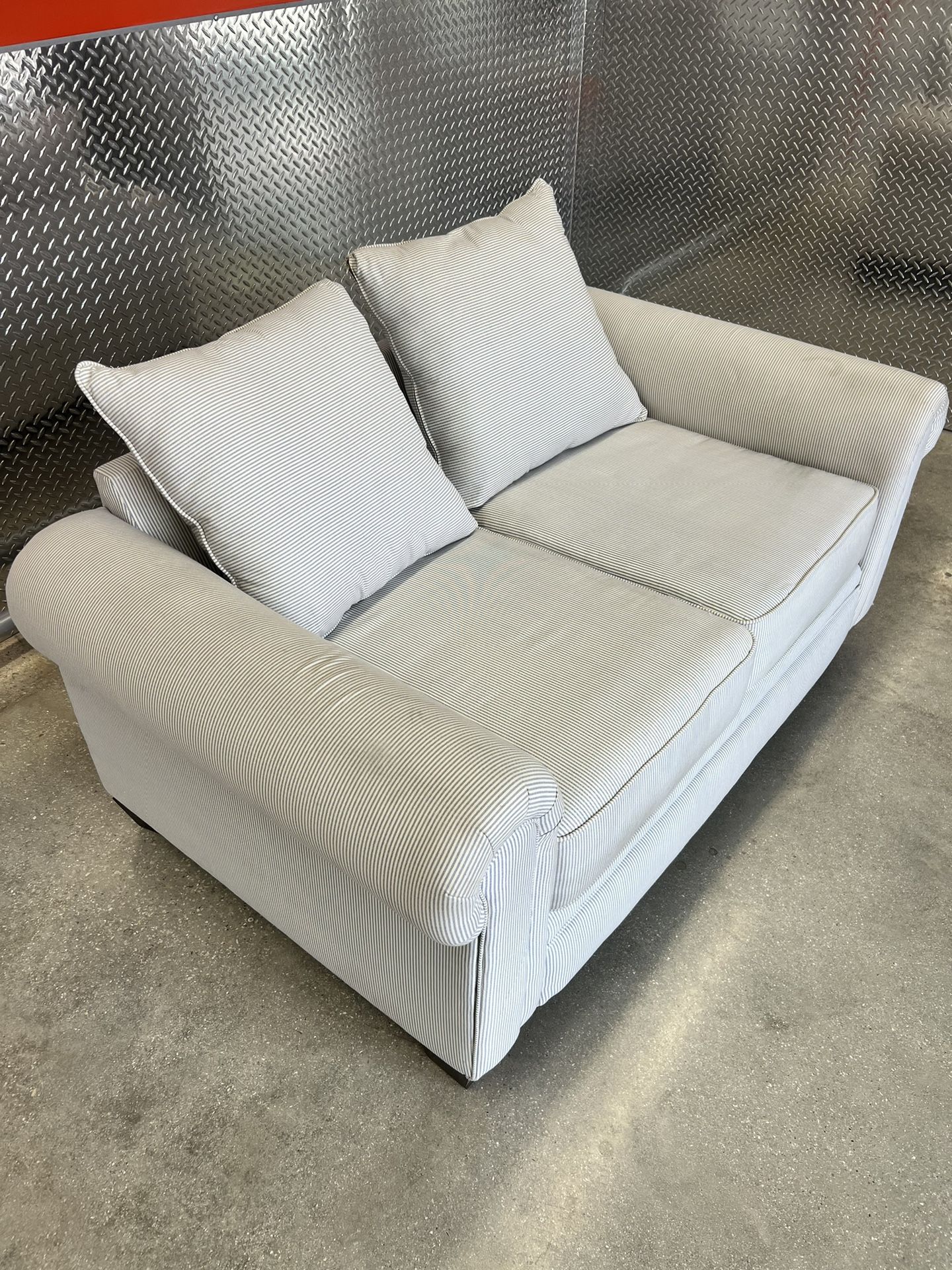 WOW! White and Blue Striped Loveseat ONLY $90 ($900 Retail!!) Delivery Available! 🚚