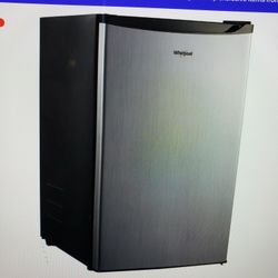 FOUR (4X) Whirlpool Portable Mini Refrigerator 2.7cf  - Excellent Condition 