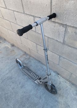 Razor scooter