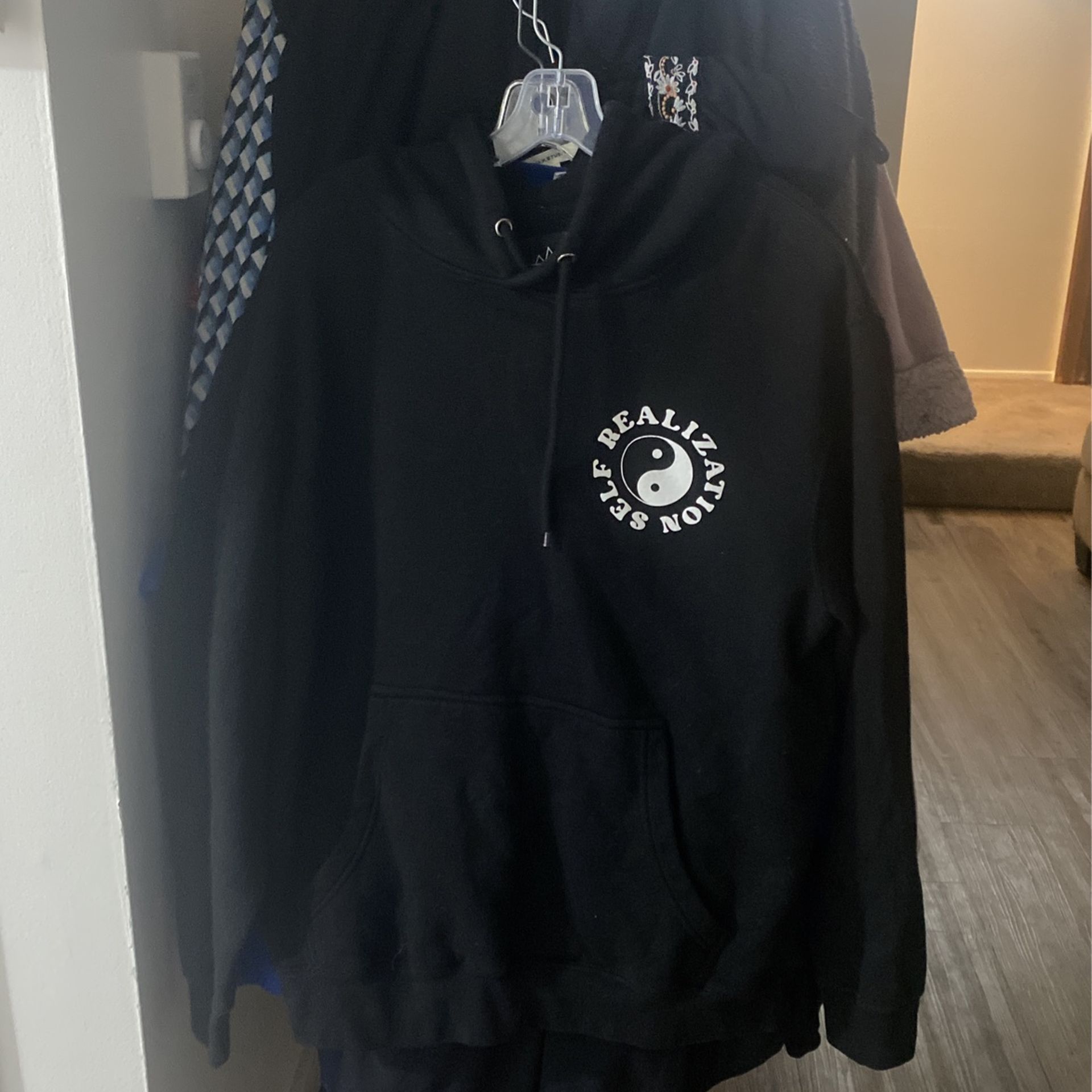 Large Black Sweatshirt