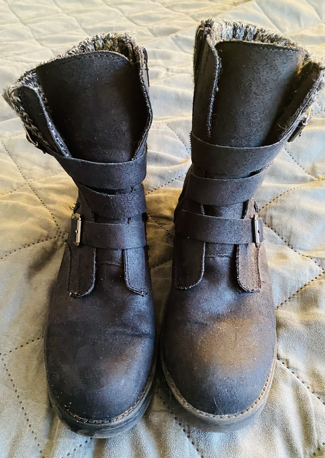 👢Candie's Women's Buckle Black Combat Boots - Size 9 Med