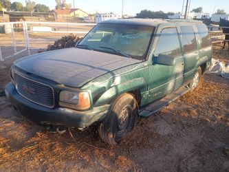 2000 GMC Yukon Denali Parts Vehicle - 5.7 Engine / Trans / Harness - $1,850 FIRM