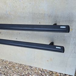 Thule Roof Rack W Keys