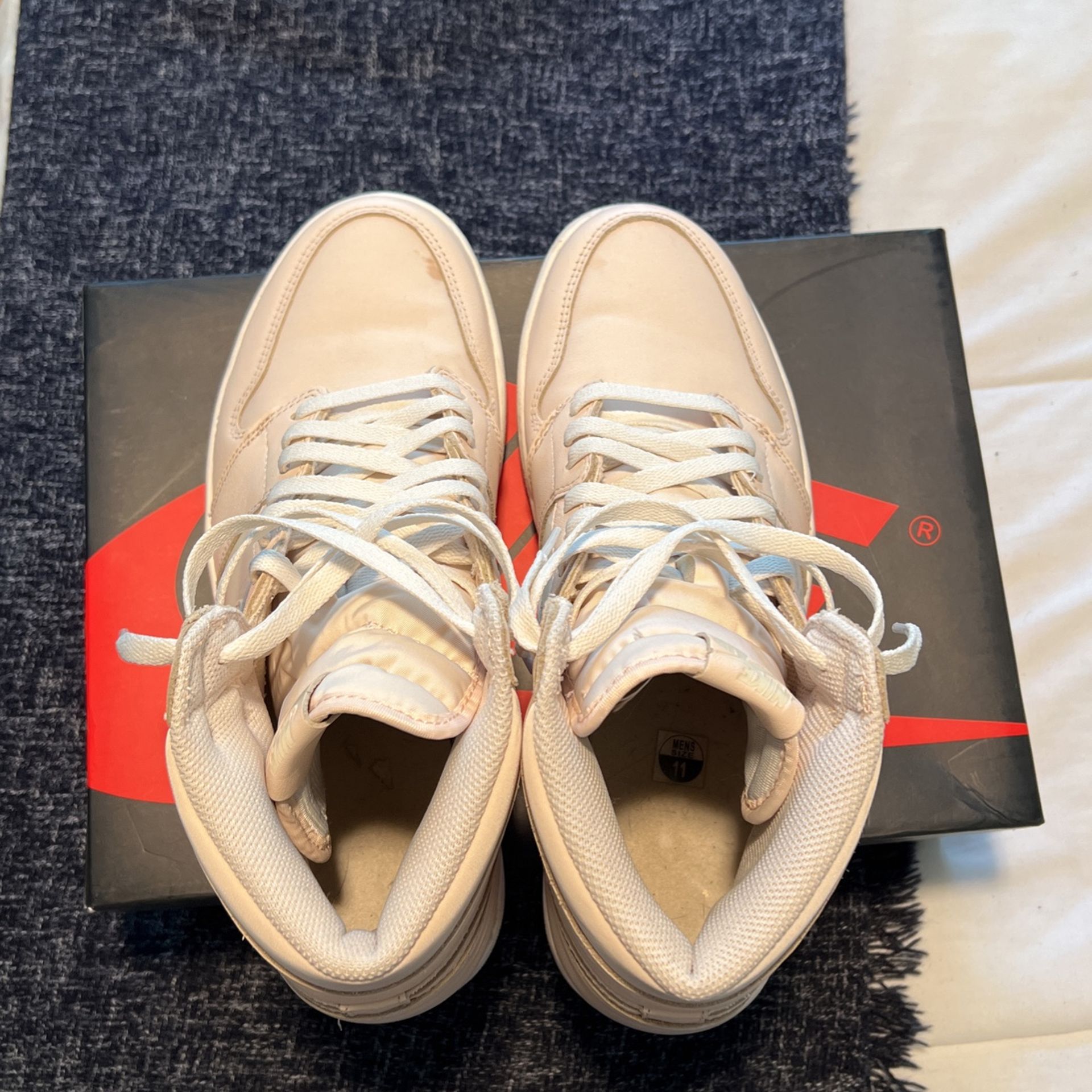 Jordan 1 Guava Ice