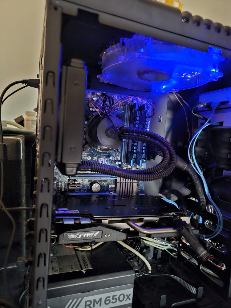 CYBERPOWER Gaming PC  Intel I7-3.40GHz-CPU 16GB Ram 1TB SSD GPU:  GTX 