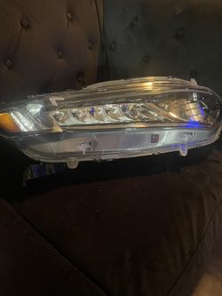 honda accord headlight right side 2018-2022 OEM