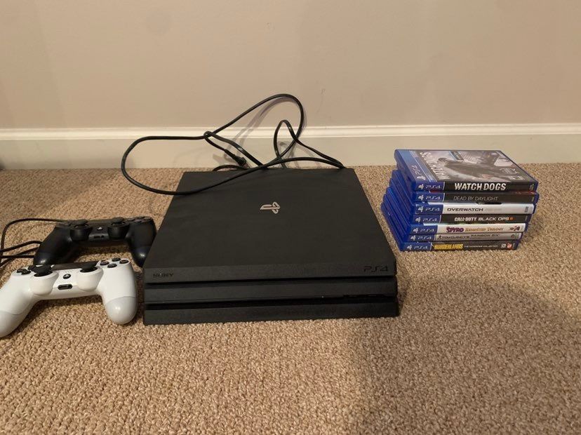 PS4 Pro Console Bundle / GAMES SOLD SEPERATE