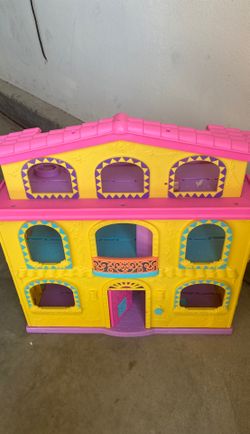Dora play house