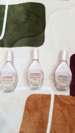 Maybelline Dream Wonder Fluid Touch Foundation