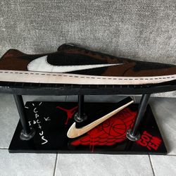 Travis Scott Bench/side table