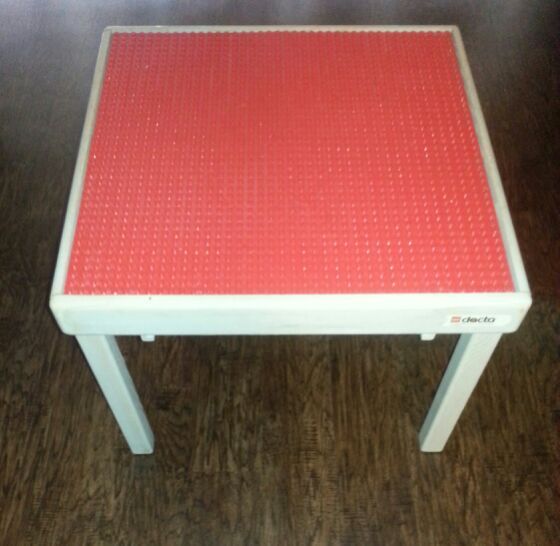 Lego Dacta Flip Top Table Red Red/Gray Lego Table