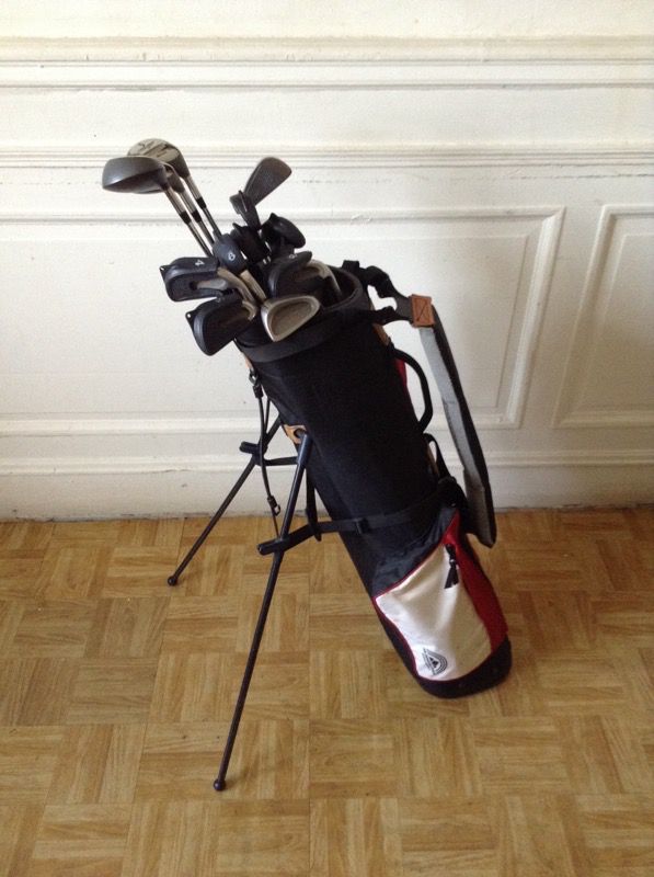 Mizuno Golf Club Set with bag, travel bag and 9 golf balls