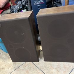 Vintage Fisher Aire Dyne Speakers