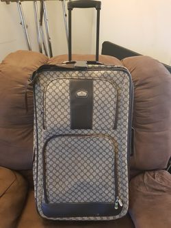 Gloria vanderbilt online suitcase