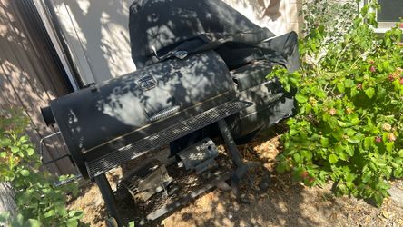 Oklahoma Joe Smoker