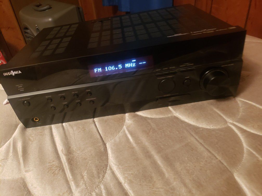 Insignia house stereo receiver