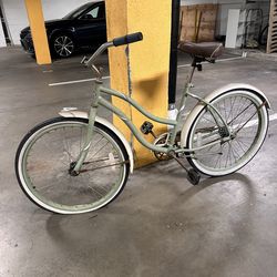 Vintage Huffy Cruiser Bike – Retro Style