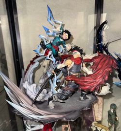 Anime figure bundle