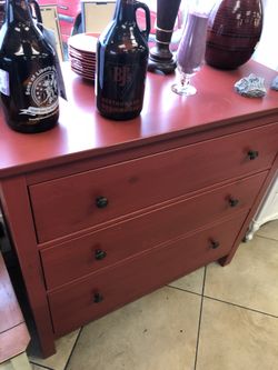 Heavy duty dresser in great shape