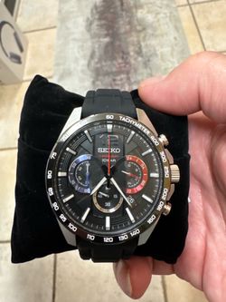 Seiko Men’s Quartz 44mm Chronograph Watch New In The Box