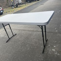 Lifetime folding table 3 different height adjustment