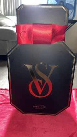 Ultimate Bombshell Collection