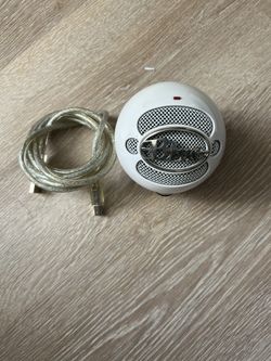 blue snowball microphone 