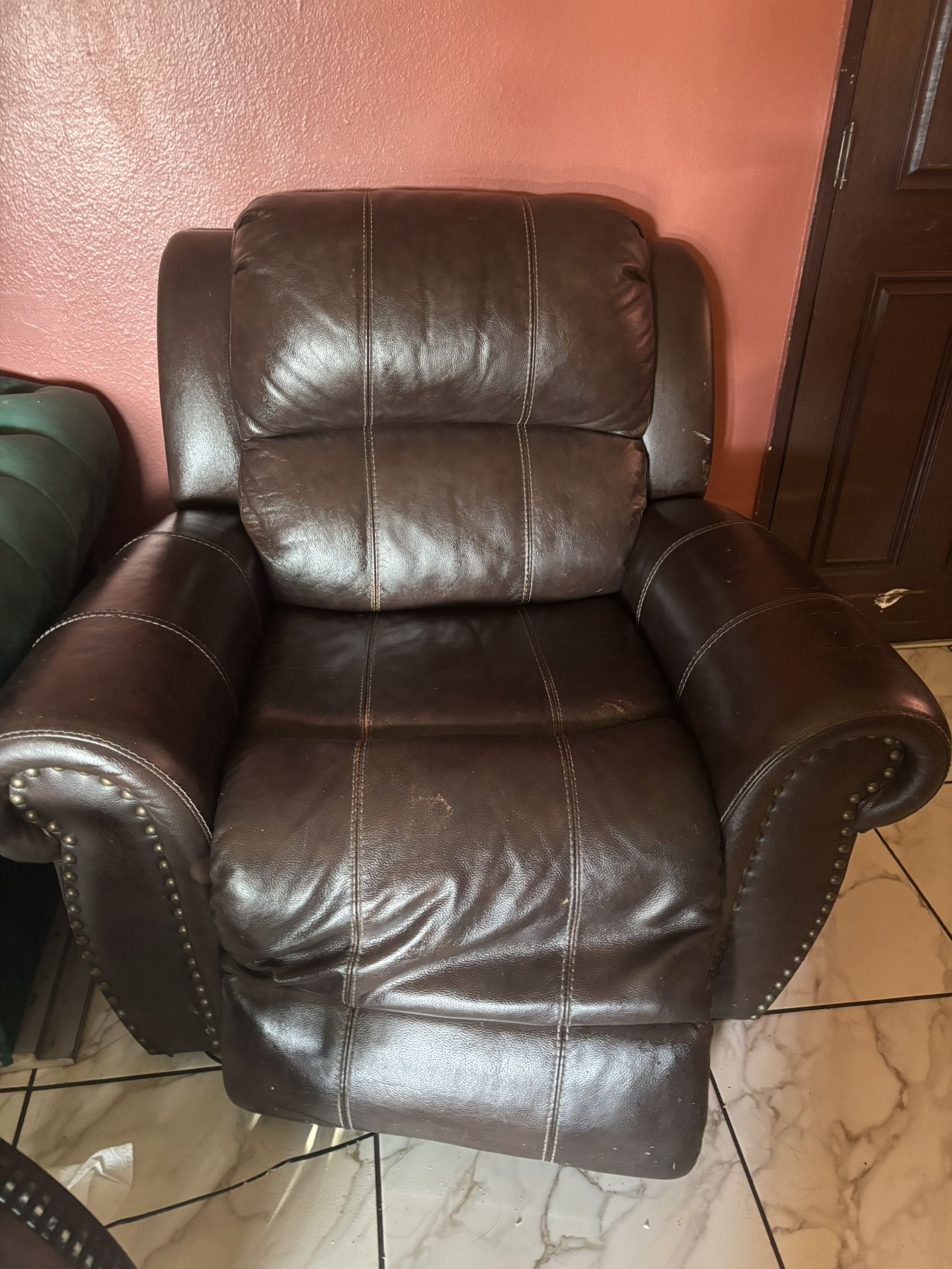 Recliner chair