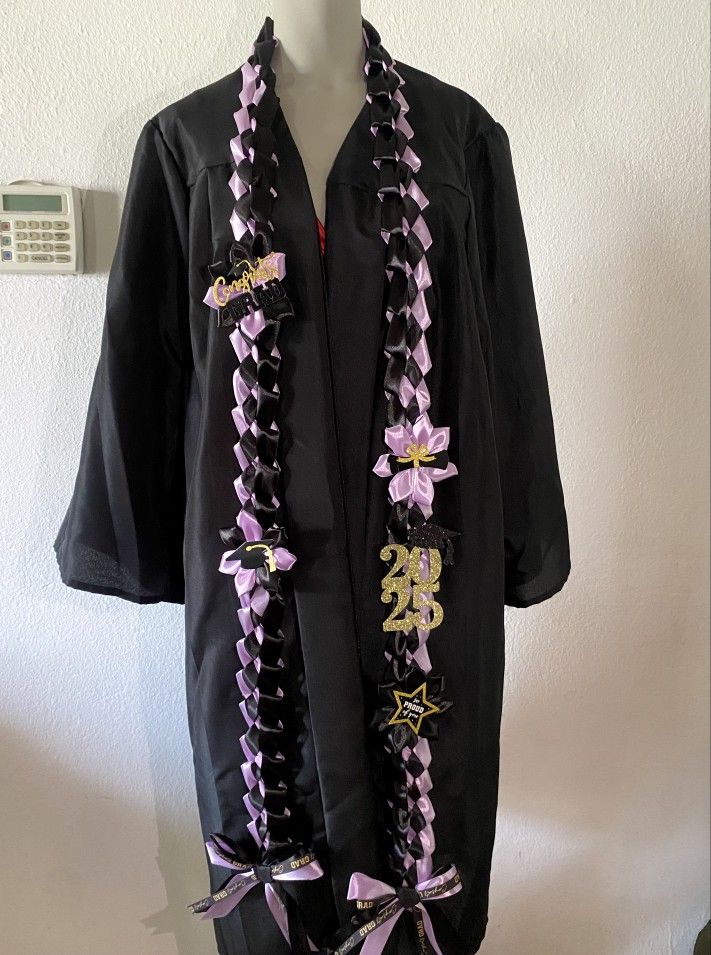 Black And Purple Lei