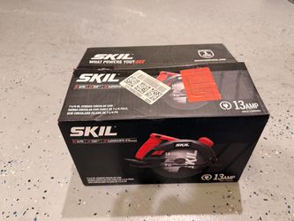 SKIL 7-1/4 In. 13 Amp Corded Circular Saw (Brand new)