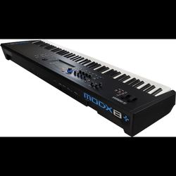 Yamaha MODX8 Plus Keyboard Synthesizer - 88 weighted keys - w/pedal