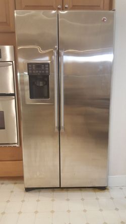 GE Refrigerator