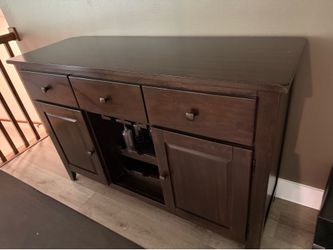 Steinhafels Colton Buffet