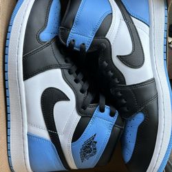 Jordan 1 High UNC Toe 11