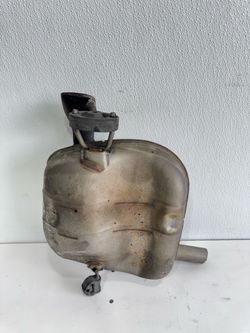 (952) 18-22 Honda Accord Right Muffler Exhaust 2018 2019 2020 2021 2022