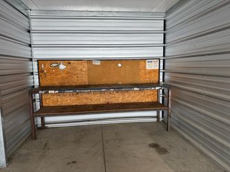 Metal work bench