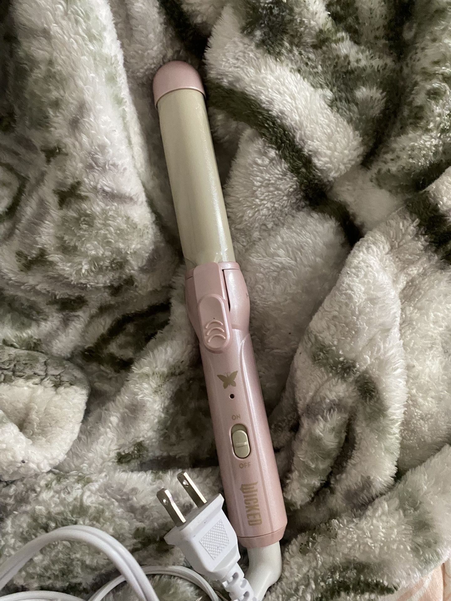 wicked curling iron