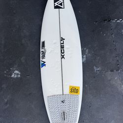 Custom monsta 8 JS surfboard