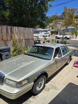 1997 Lincoln Town Car Executive