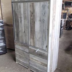 Closet,guardaropa,armario