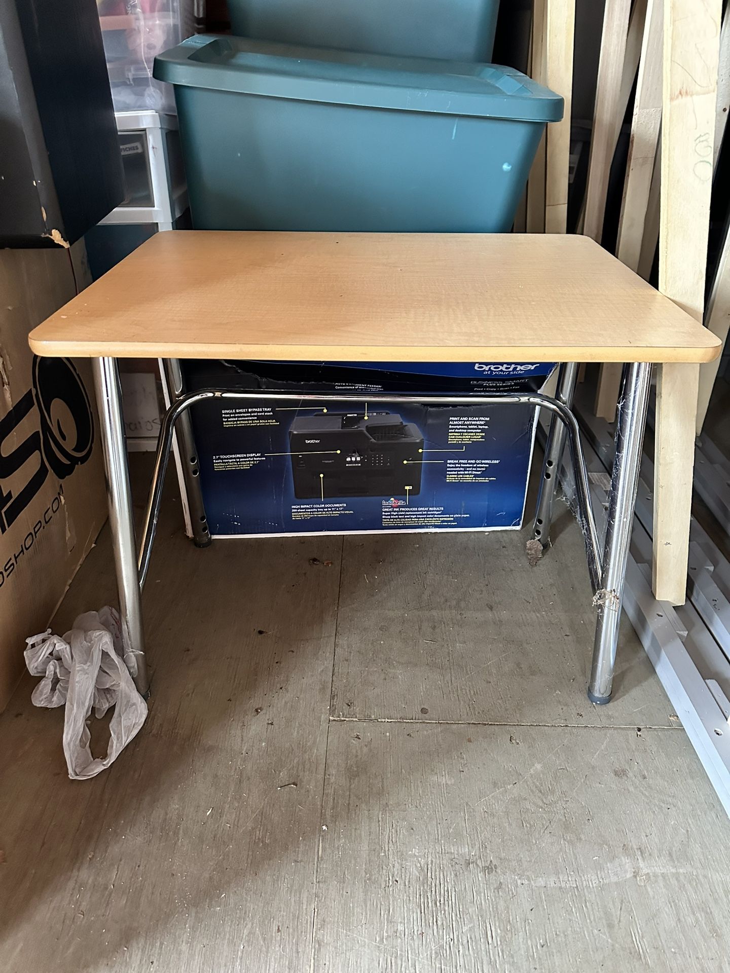 Kid’s desk