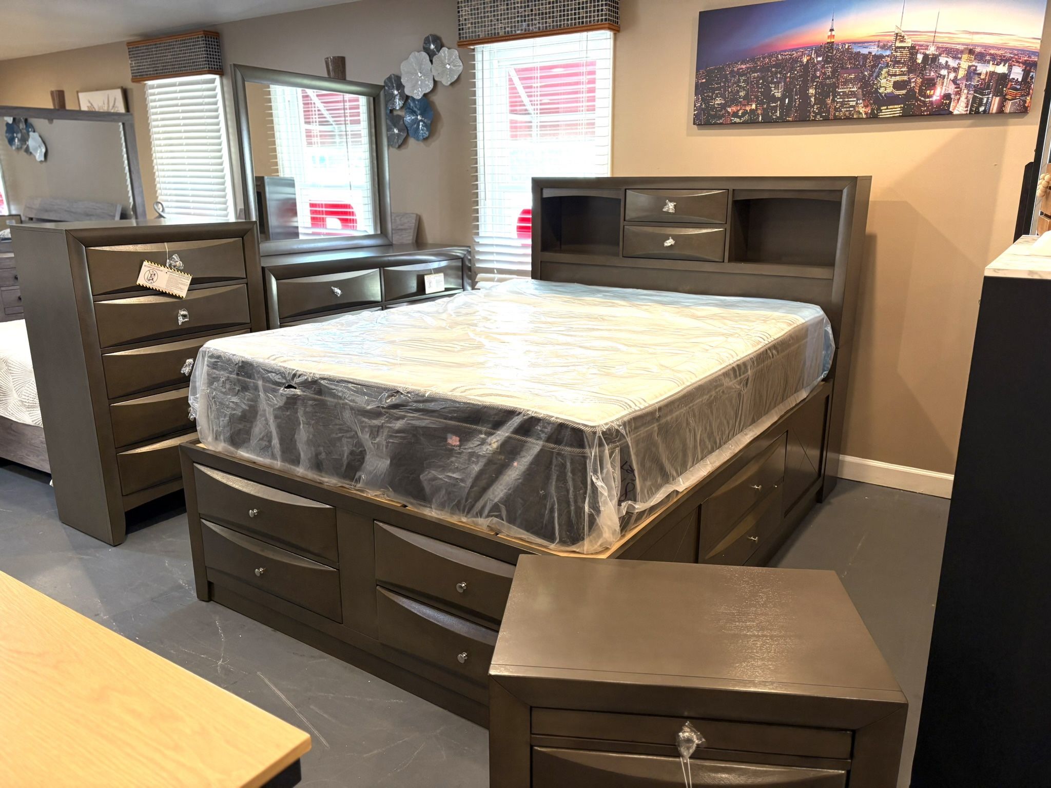 New 5pc Queen Bedroom Set