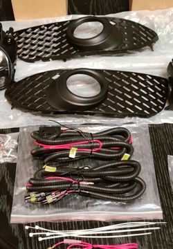 Brand new fog light kit for Mitsubishi lancer 2008 to 2015 $40