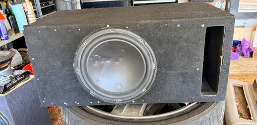 Jl 12w3v3 with box