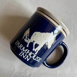 Vintage 10-oz Farmhouse Inn Embossed Mug 