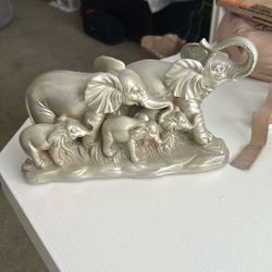 Family Elegant Statue